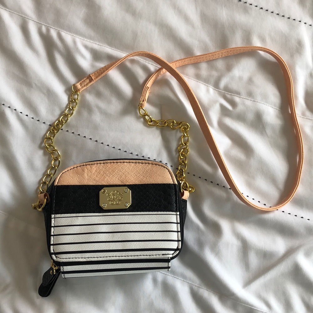 Never used purse!